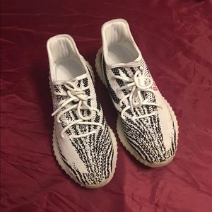 Yeezy 350 V2 Zebra